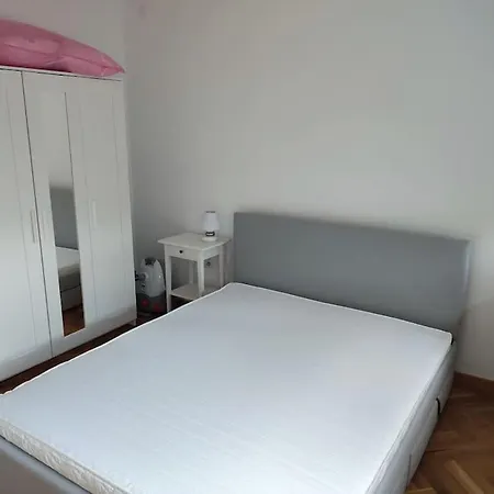 Appartement Tesla - Lovely 2 Bedroom