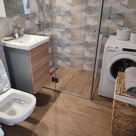 Tesla - Lovely 2 Bedroom Belgrado