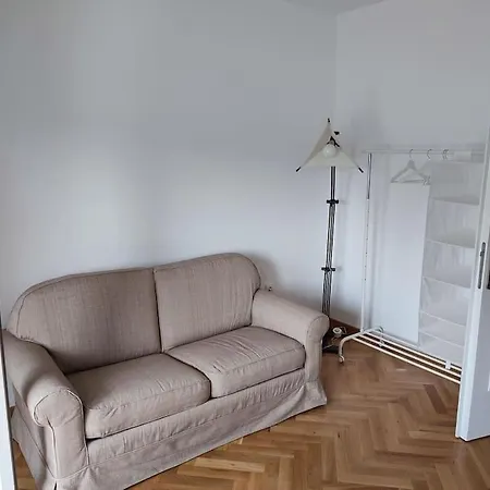 Tesla - Lovely 2 Bedroom Belgrado