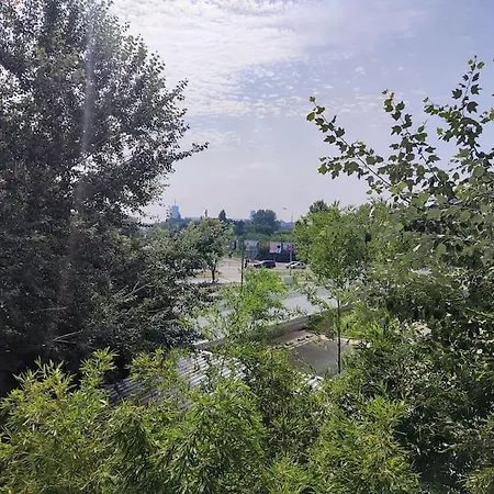 Tesla - Lovely 2 Bedroom דירה *